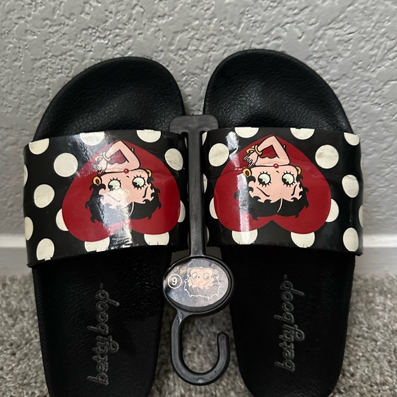 Betty Boop Black White Polka Dots Footbed Slide Sandals size 6, used few times - Picture 3 of 10